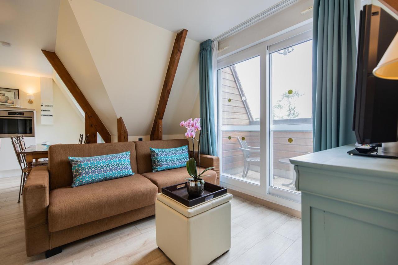 Club Wyndham Normandy Aparthotel Connelles Exterior foto